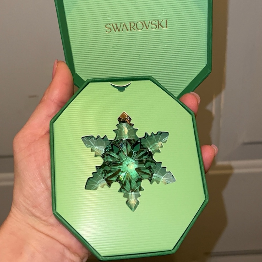 Swarovski Annual Edition Ornament 2024 - Picture 4 of 7